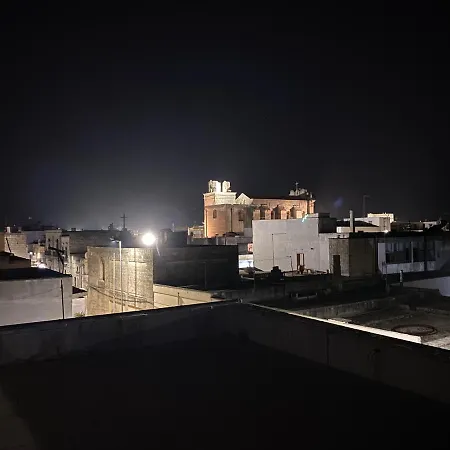 Viamazzini24-suite דירה